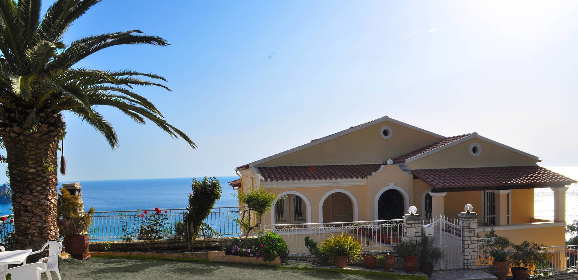 Foto 4 von 13: Studio-apartments mit Pool "maria" in Agios Gordios Beach