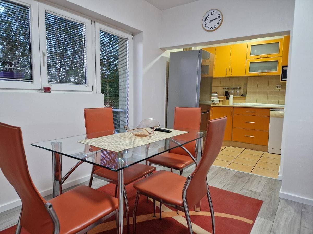 Foto 4 von 11: One-Bedroom Apartment