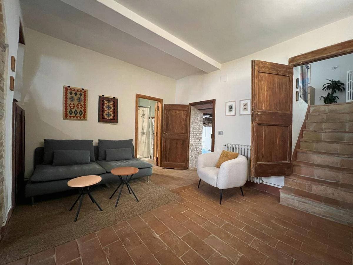 Foto 4 von 28: Two-Bedroom Apartment