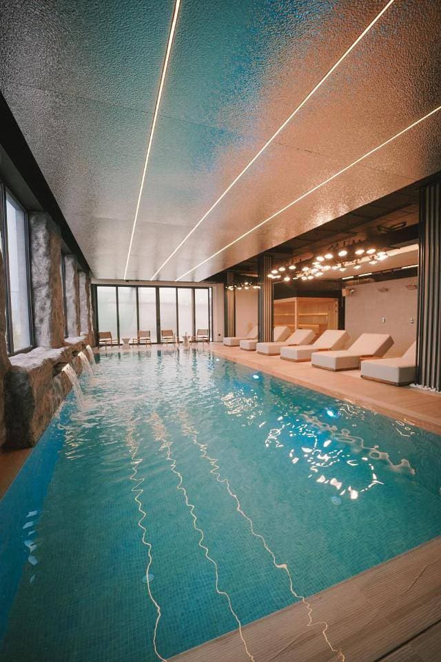Foto 6 von 10: Premium Two-Bedroom Apartment with Balcony, Terrace and Free Spa Access