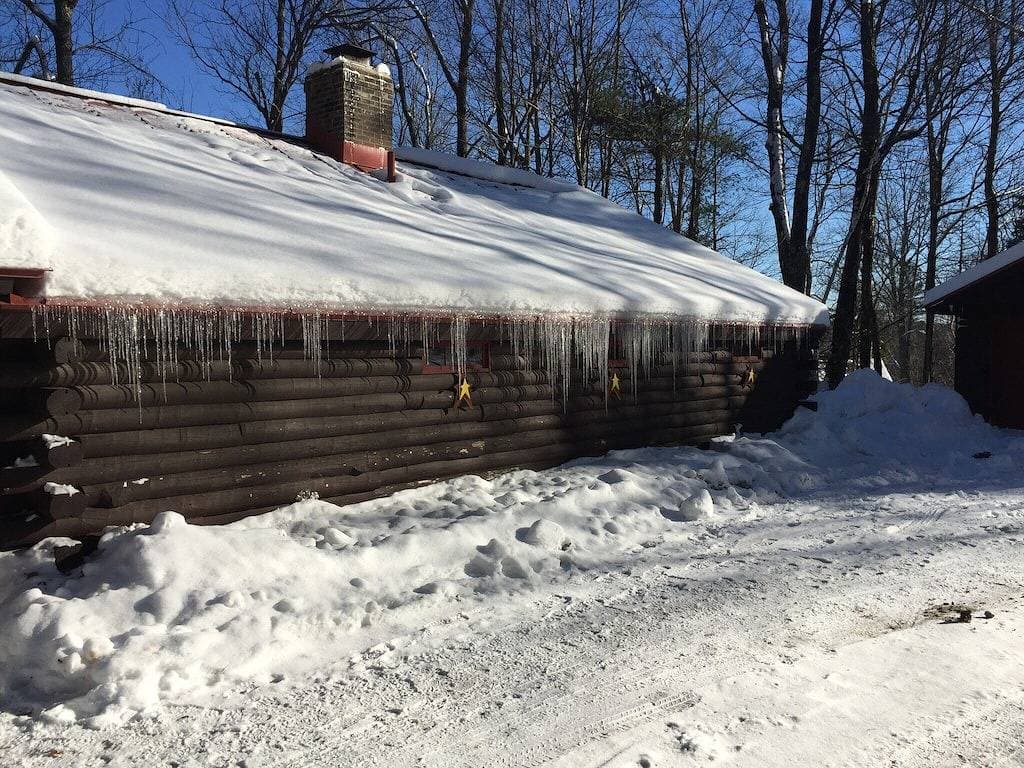 Charmantes traditionelles Blockhaus zwischen Mt. Schnee und Stratton mit Sauna / WIFI 1