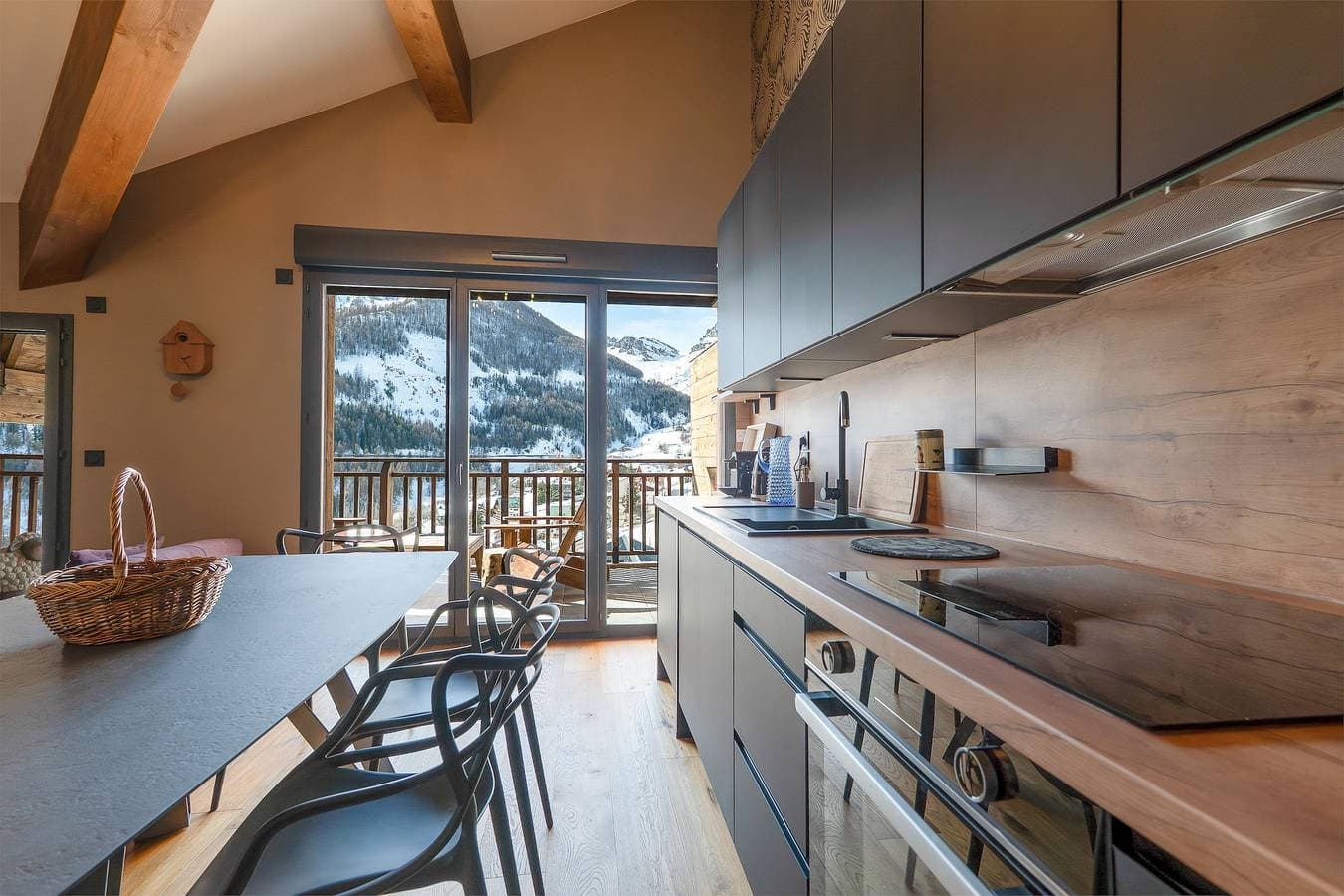 Foto 3 von 15: Ferienwohnung für 6 Personen mit Balkon