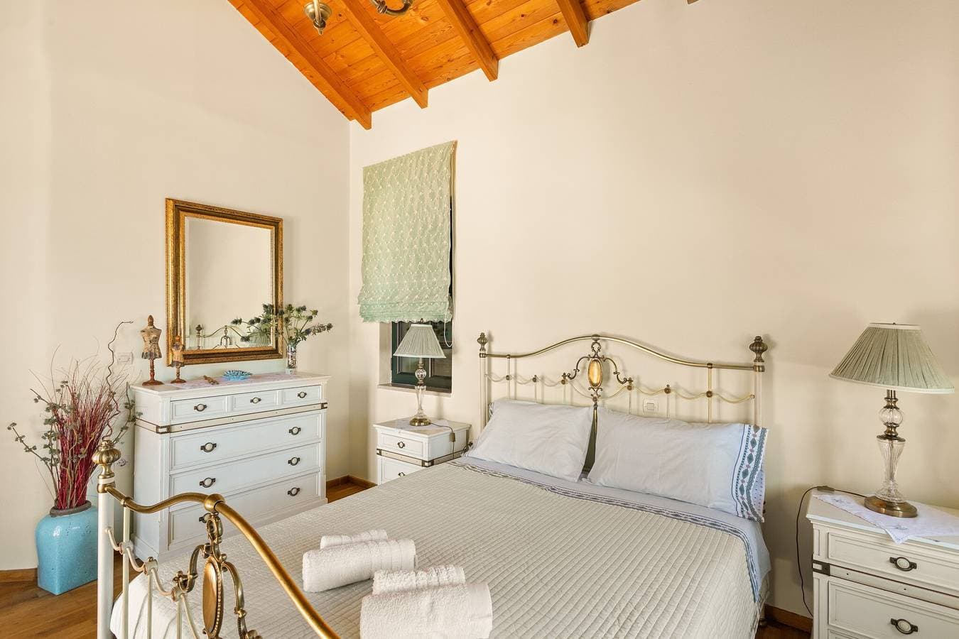 Foto 9 von 40: Ferienhaus „Villa Oneiro“ mit Meerblick, WLAN und Klimaanlage