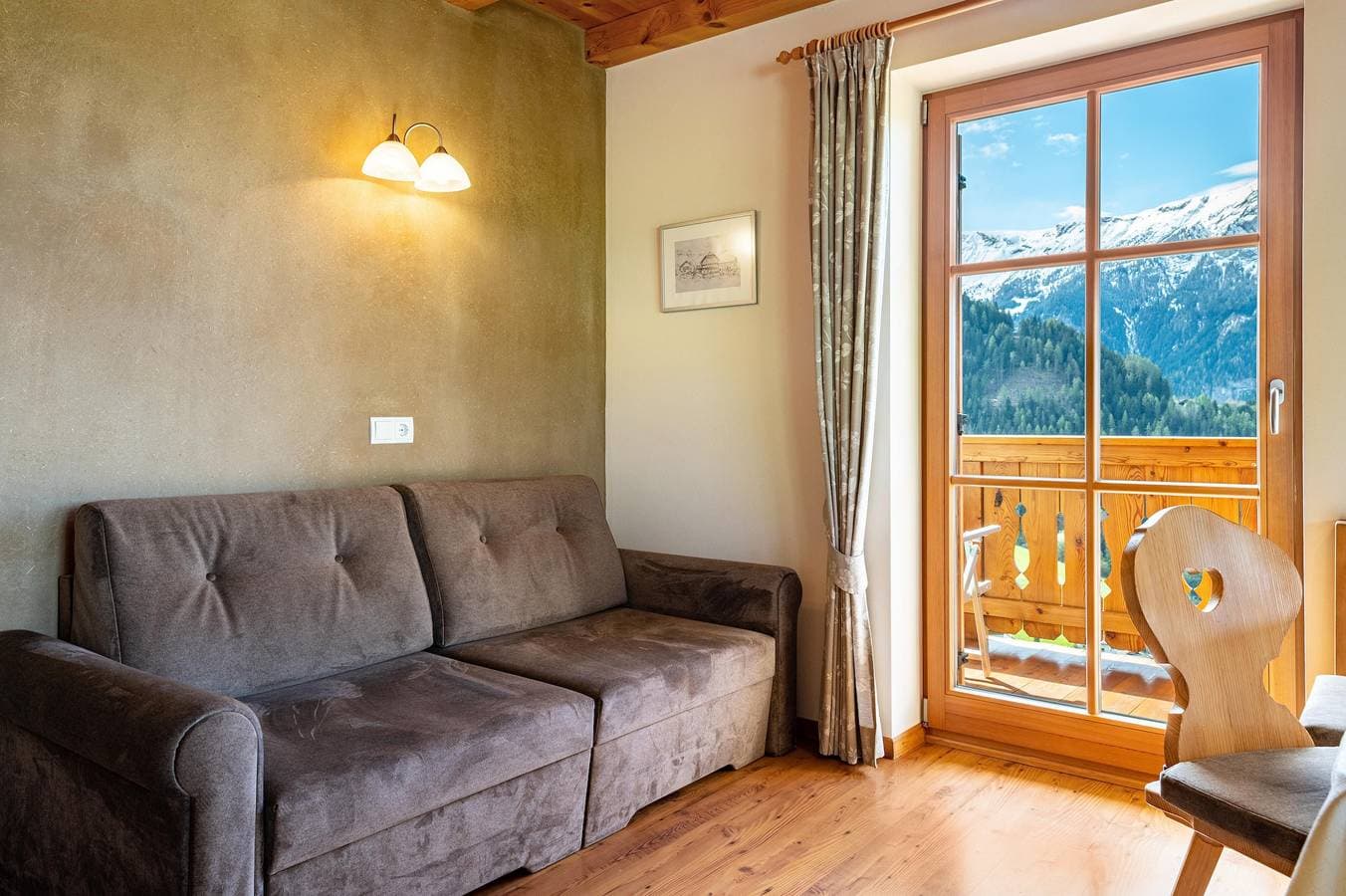 Foto 6 von 35: Ferienwohnung 'Ronsolhof Santner' mit Bergblick, Gemeinschaftsgarten und WLAN