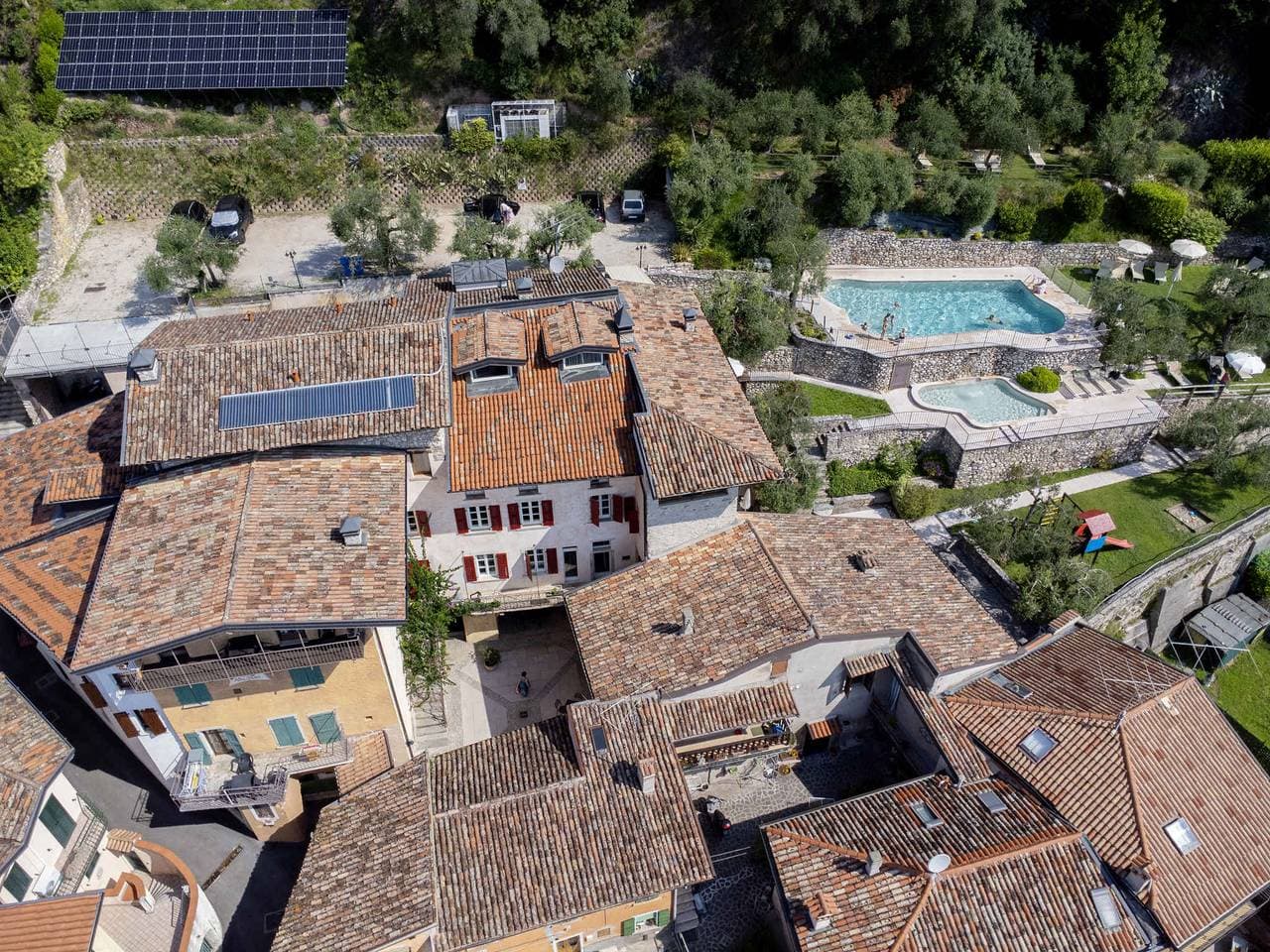 Foto 7 von 46: Ferienwohnung mit Klimaanlage, WLAN und Pool