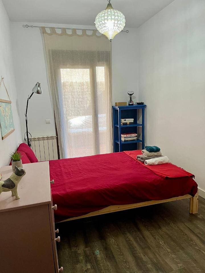 Foto 12 von 16: Two-Bedroom Apartment
