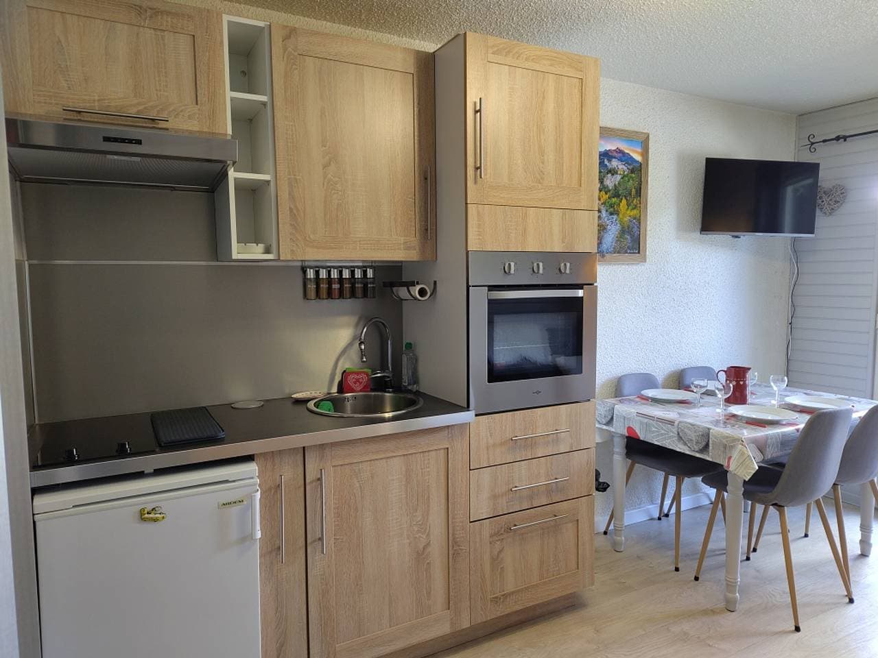 Foto 4 von 12: Studio Kabine 2/3 Pers mit großer Terrasse und Bergblick in Aussois