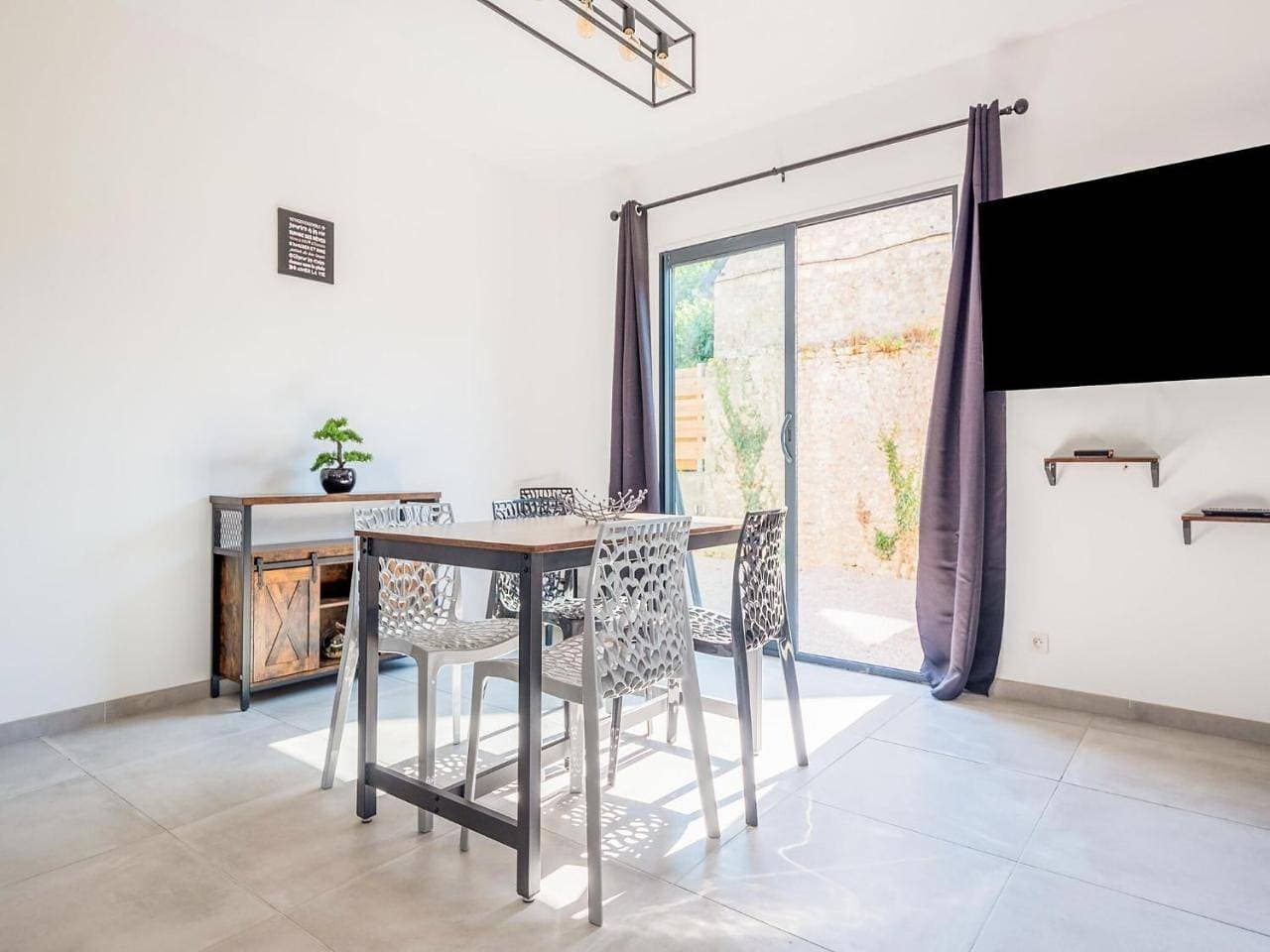 Foto 9 von 27: Two-Bedroom Holiday Home