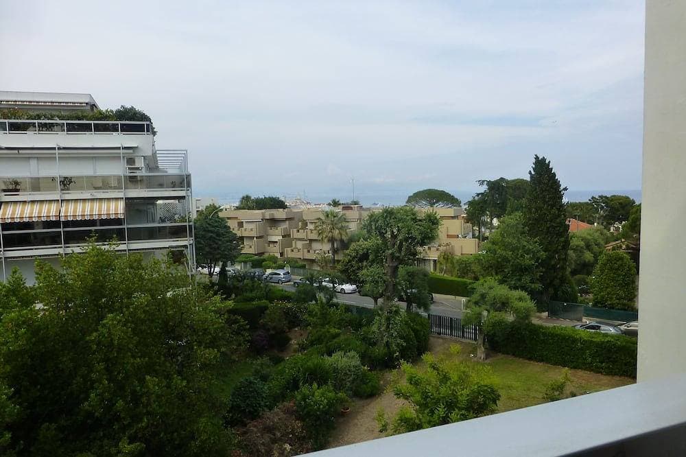 Foto 6 von 6: Studio with swimming pool very close to beaches and shops