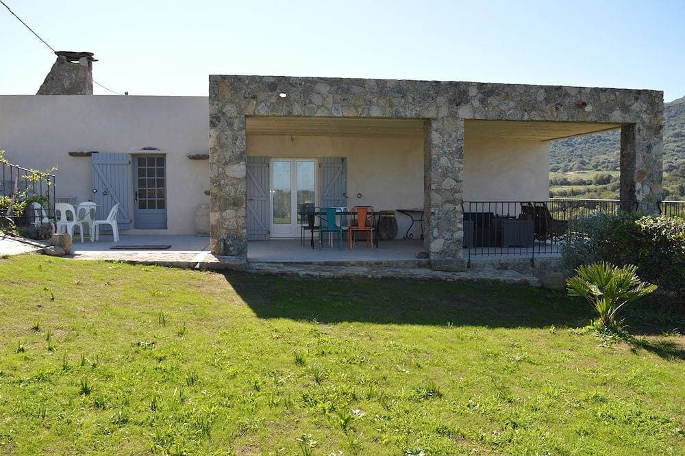 Landhaus in der korsischen Macchia 2. 3 km vom Strand lozari 1