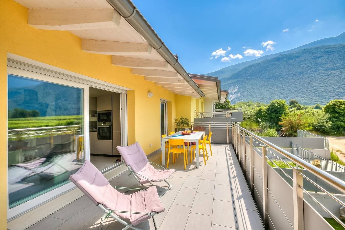 Mirabelle - Apartment with Terrace & Views 1