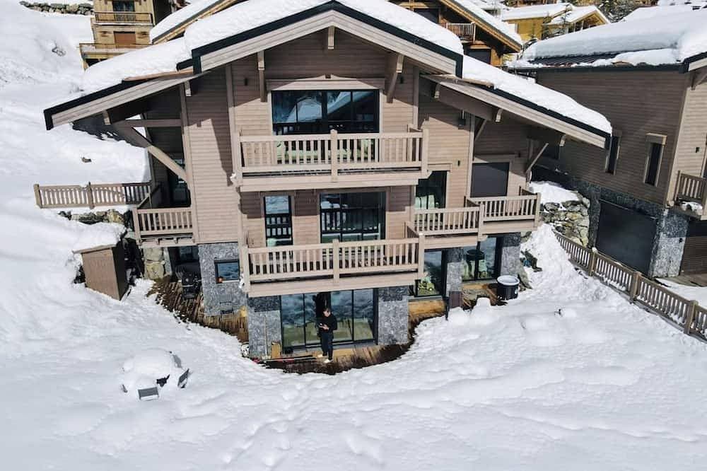 Exceptional chalet Auron 330 M2 1