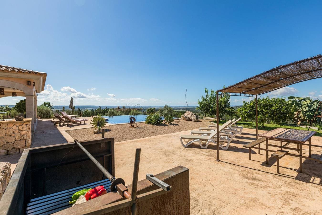 Foto 5 von 40: Villa für 8 Personen mit Pool