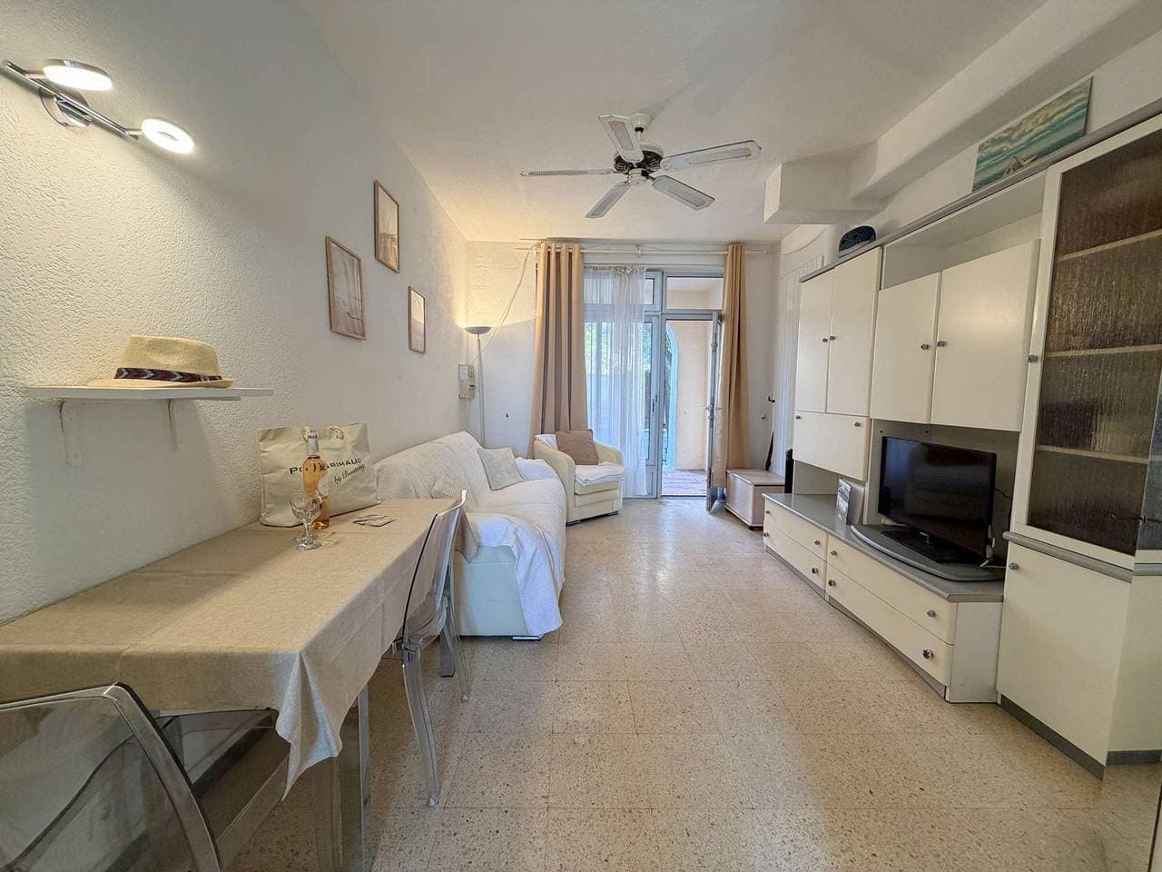 Foto 2 von 13: Erdgeschoss 2-Zimmer-Wohnung Direkter Strandzugang