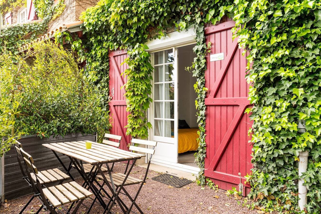 Foto 2 von 20: Landhaus 'Les Gîtes Du Robelier - L'étang' mit Privatterrasse, Gemeinschaftsgarten und WLAN