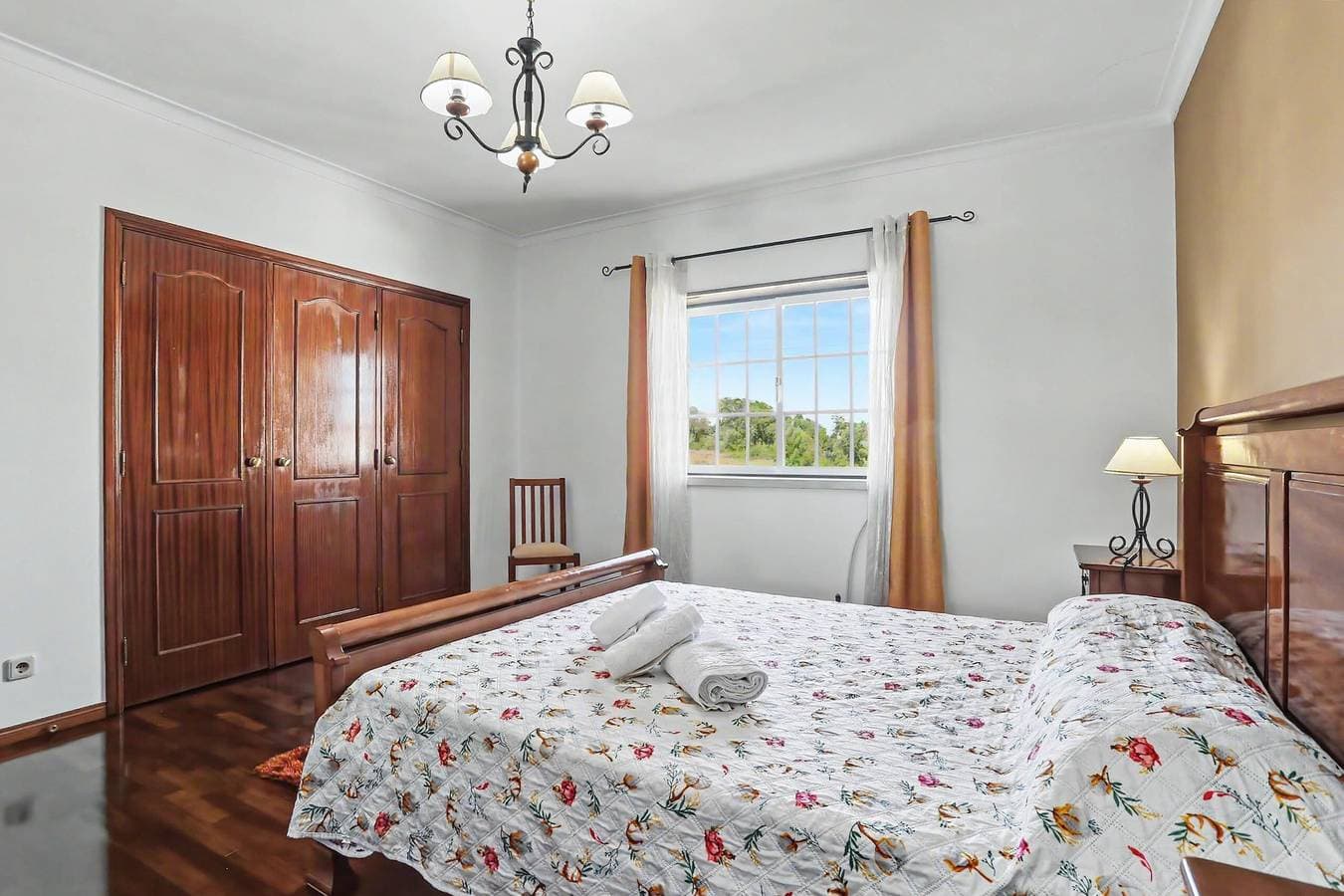 Foto 11 von 30: Casa Avó Judite mit Blick auf die Burg von Óbidos – 4 Sz, Balkon, Grill