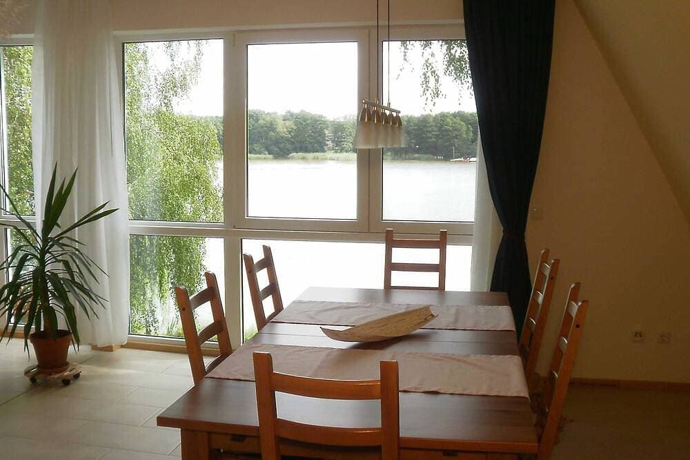 Foto 8 von 17: Ferienwohnung Dachgeschoss - Ferienwohnhaus Drei am Zemminsee