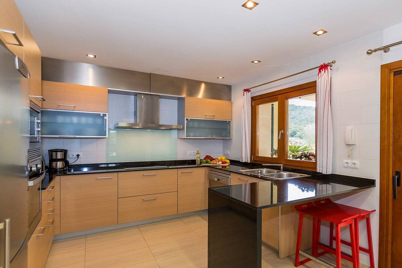 Foto 5 von 29: Villa für 8 Personen mit Terrasse