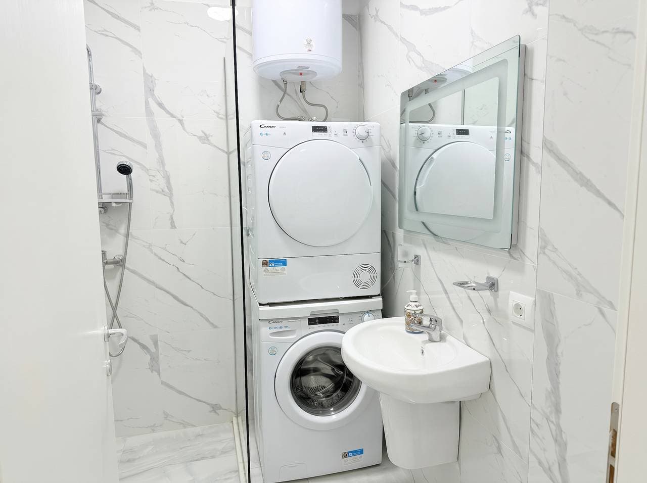 Foto 7 von 24: Ferienwohnung für 4 Personen mit Balkon