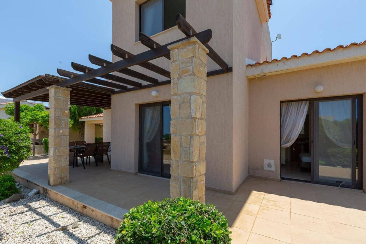 Foto 4 von 39: Three-Bedroom Villa