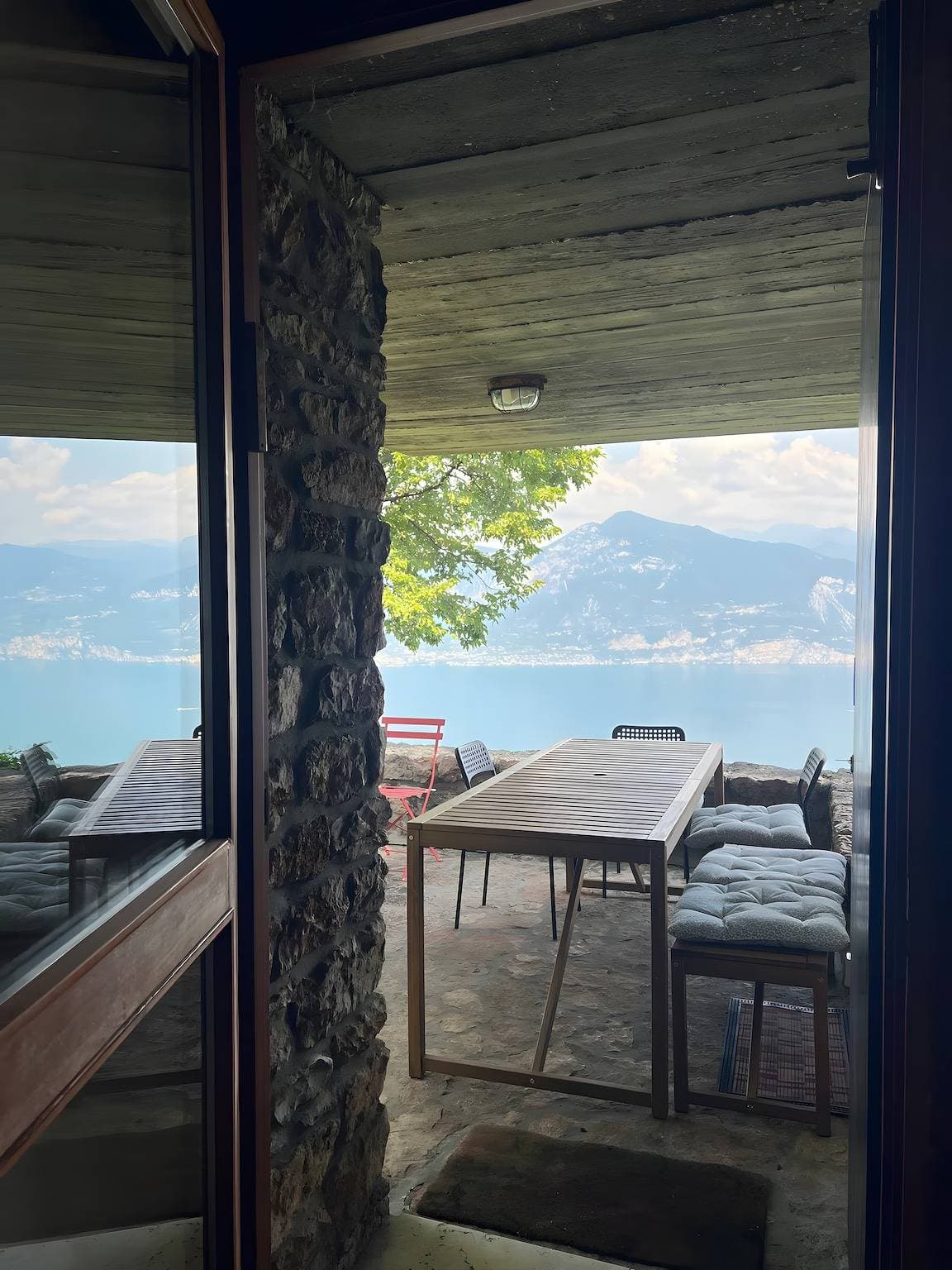 Foto 6 von 39: 'Villa Franca San Zeno' mit Seeblick, Garten und WLAN