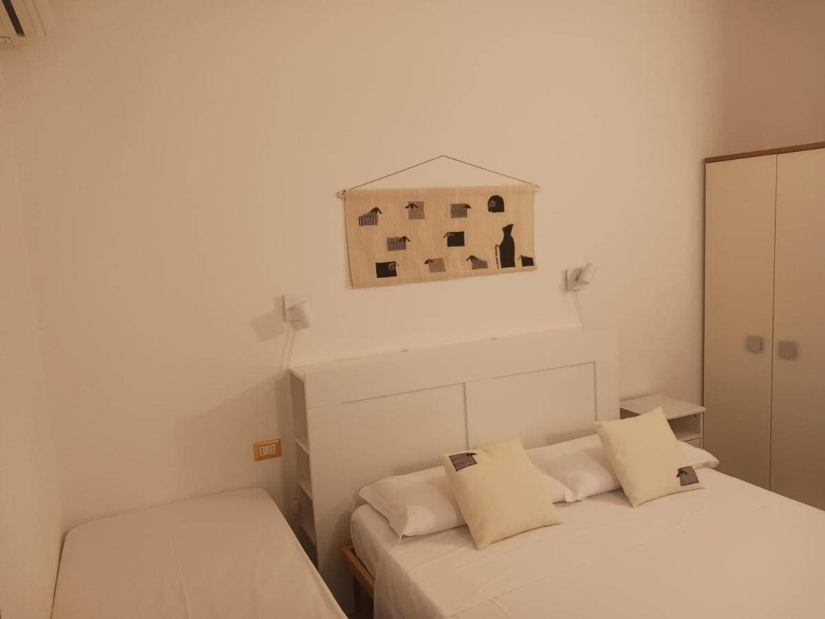 Foto 5 von 22: Small Double Room