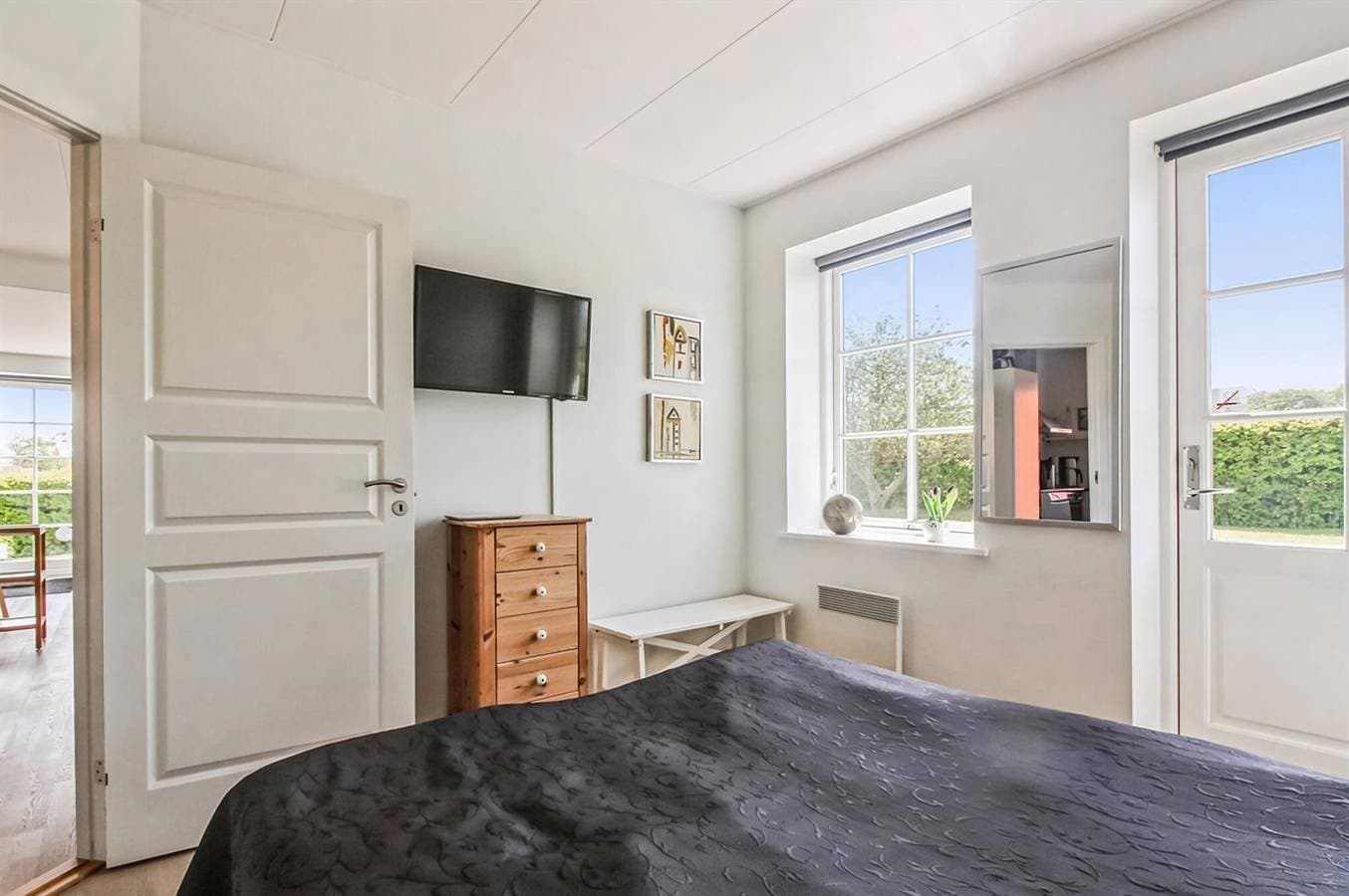 Foto 12 von 27: Awesome apartment in Allinge w/ WiFi, 2 Bedrooms and Outdoor swimming pool