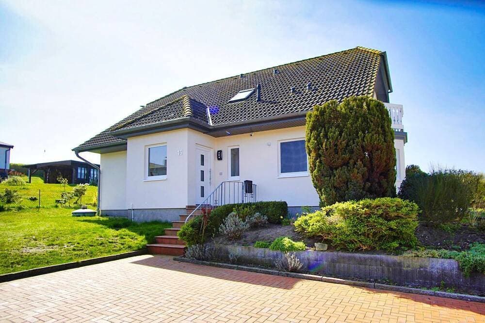 Foto 9 von 19: Ferienwohnung mit Terrasse in ruhiger Lage - Haus Südperd FeWo Dünenrose - Haus
