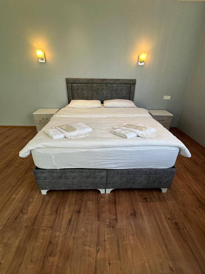 Foto 2 von 14: Double Room with Private Bathroom