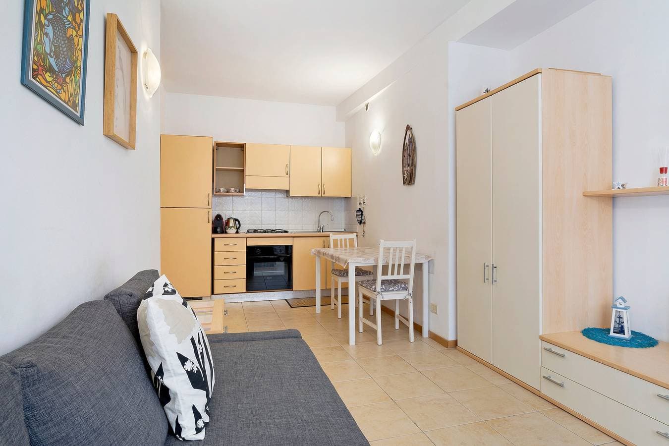 Foto 5 von 32: Appartamento Fontanine House mit WLAN und Klimaanlage