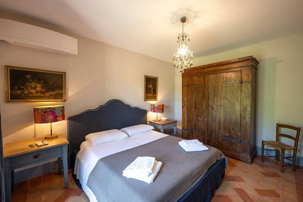 Foto 5 von 30: The Villa on the Ancient Walls 5 *****L