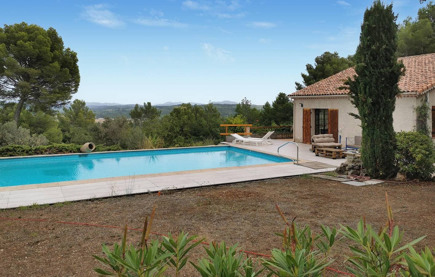 Foto 2 von 25: Modernes Apartment mit Pool und WLAN in Fayence, 2 km vom Stadtzentrum entfernt