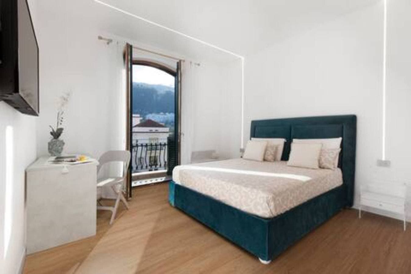 Sorrento Center Luxury Apartment 1 1