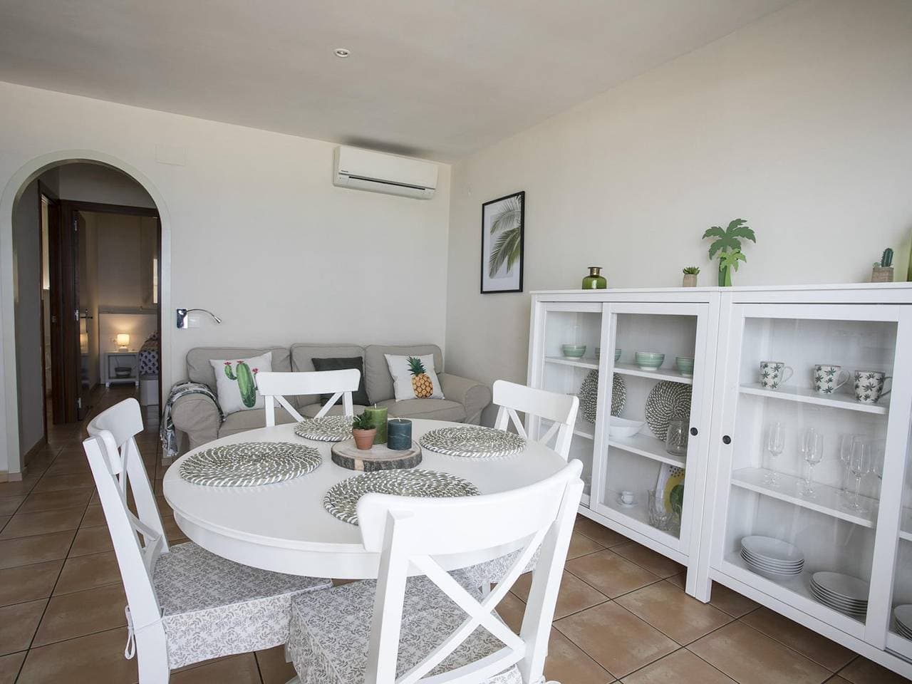 Foto 4 von 13: Ferienwohnung für 4 Personen mit Terrasse