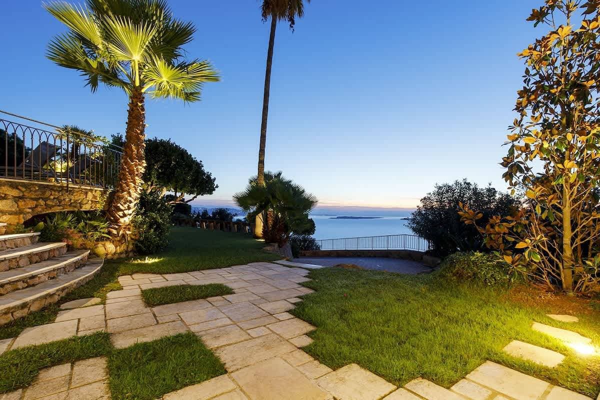 Foto 8 von 77: Villa für 10 Personen mit Garten