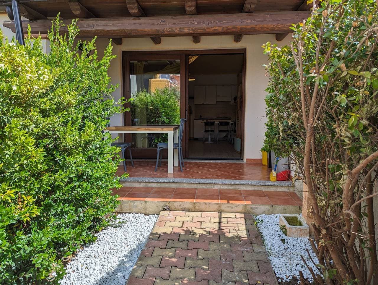 Foto 2 von 17: Ferienwohnung für 4 Personen mit Garten