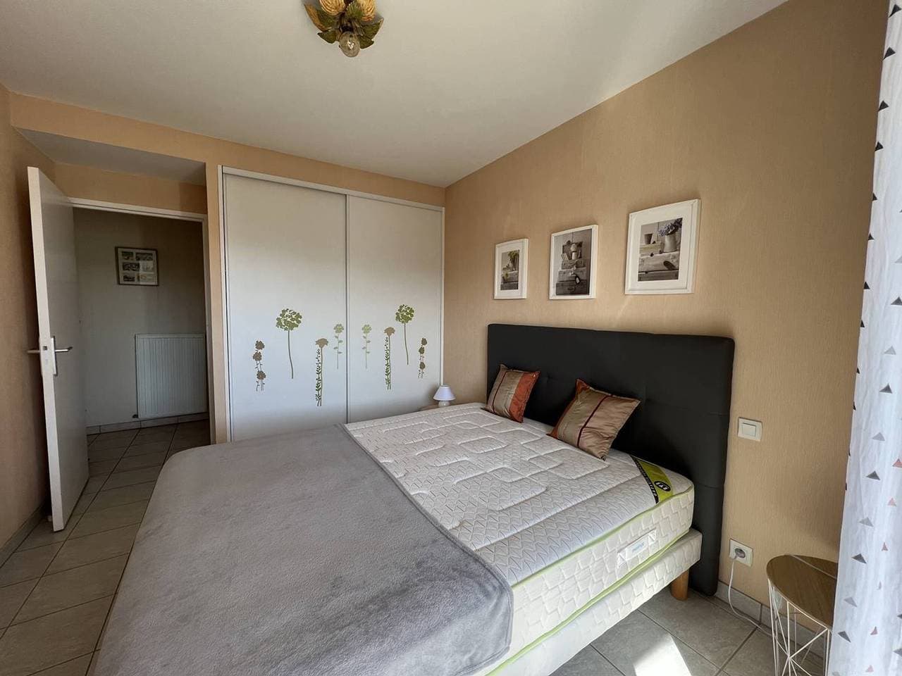 Foto 11 von 19: Erdgeschoss T2-Wohnung mit Terrasse, Parkplatz und WLAN in Cambo-les-Bains