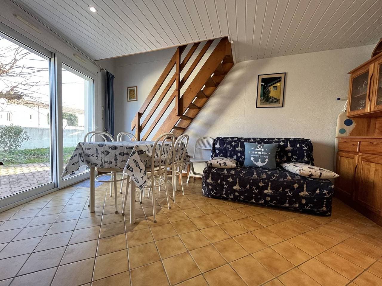 Foto 4 von 14: Familienhaus nahe Strand in Saint-Denis d'Oléron, eingezäunter Garten