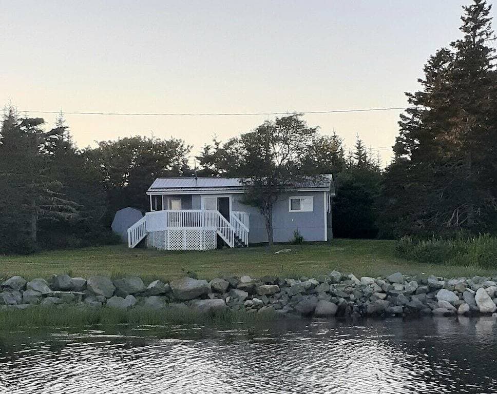 Oceanfront/peaceful -  Housekeeping Cottage with water access. 1