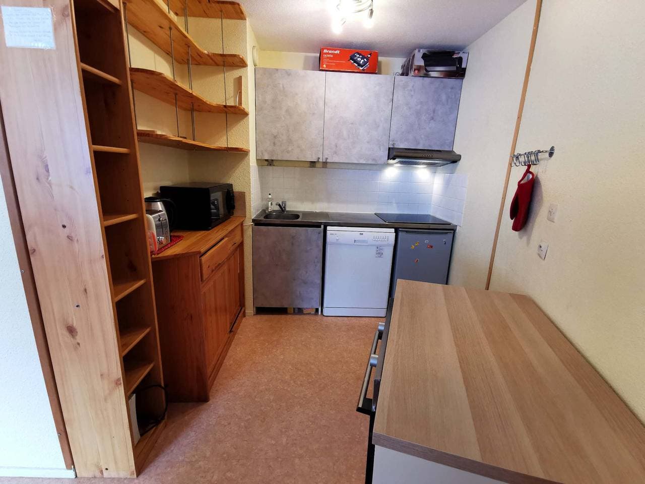 Foto 10 von 17: 2 Zimmer, direkt an der Piste, nahe Geschäfte mit Balkon. Platz für 6 Pers, keine Haustiere