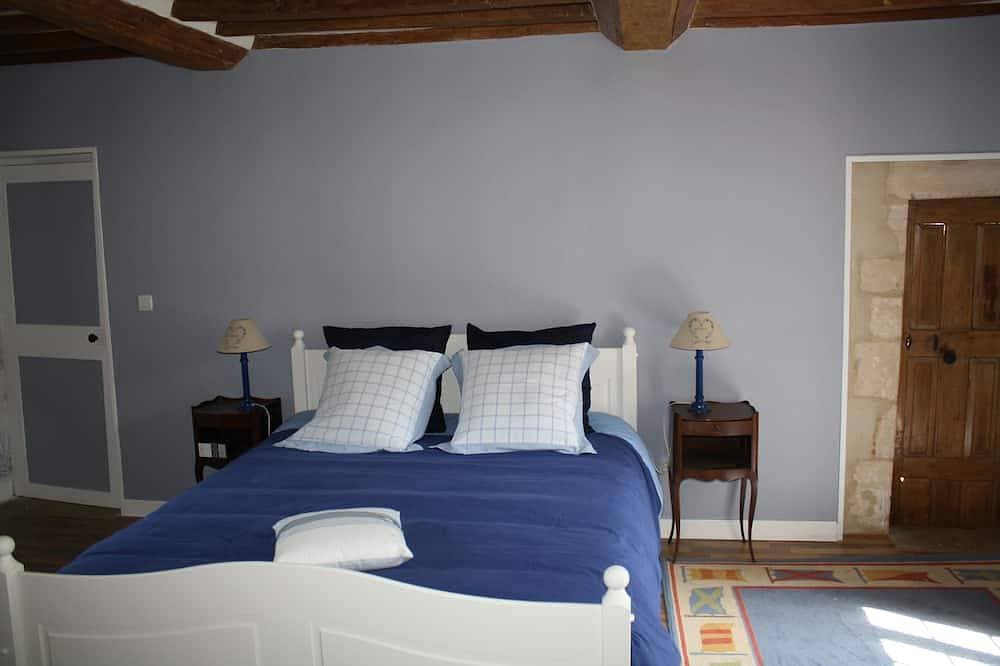 Foto 2 von 30: Tracy sur Mer. Charming renovated residence for up to 12 people