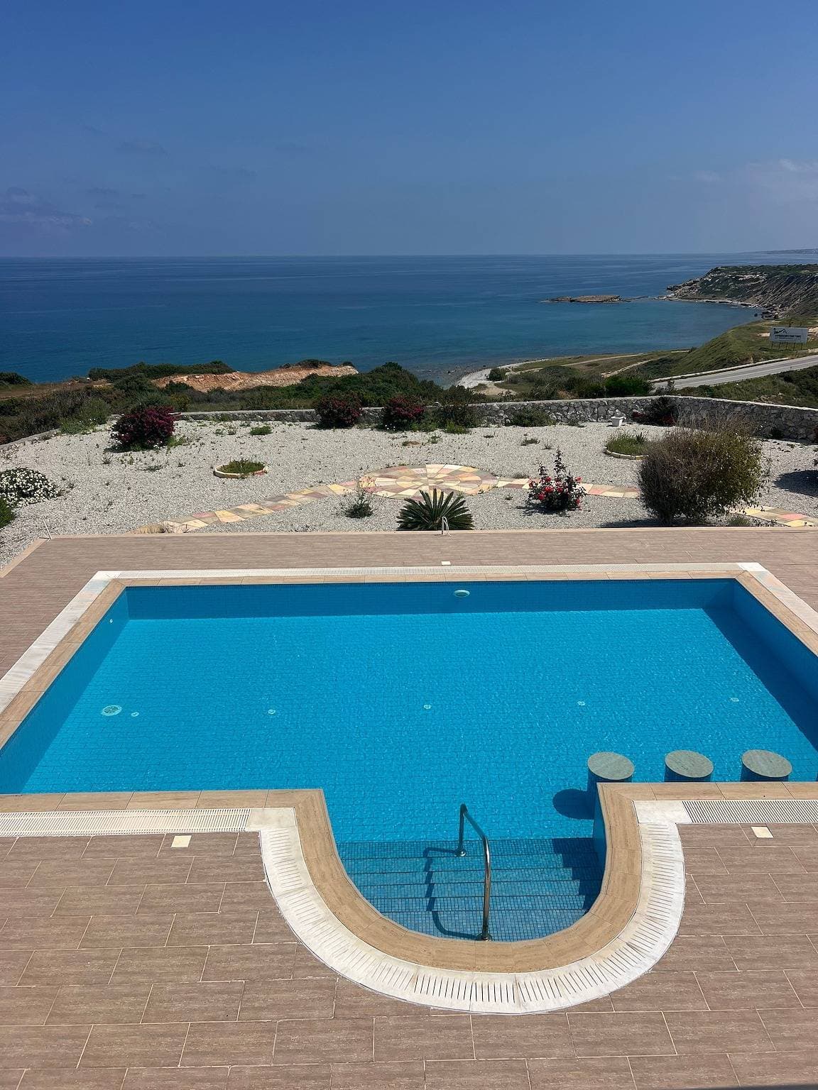 Foto 4 von 32: Private Poolvilla · Familienhaus in Bahceli