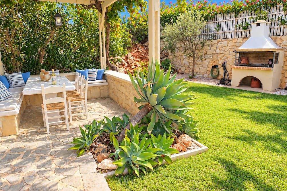 Foto 13 von 30: Villa Athina, Kokkino Horio, Chania. Charmante Steinvilla mit tollem Meerblick.