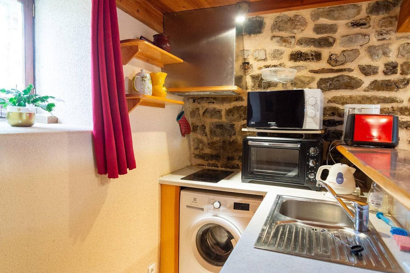 Foto 13 von 29: La Voûte Céleste 2/3 pers aux Bondons