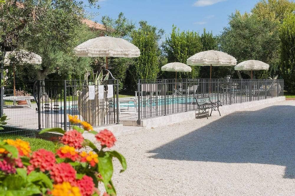 \"Casale Giacinta\" altes Häuschen zwischen Meer und Bergen mit Schwimmbad 1