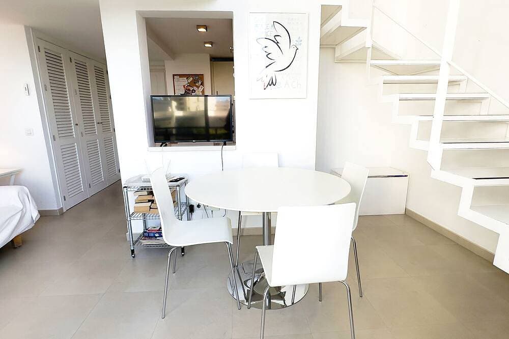 Foto 13 von 30: Skol 302 - Superb 1-Bedroom Duplex Apartment in Skol Marbella