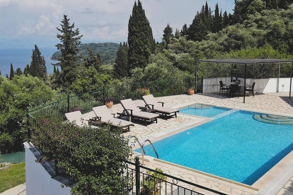 Foto 13 von 30: August-Sept. Rabatt. Zweistöckige Villa mit privatem Pool, Grill und Spielzimmer