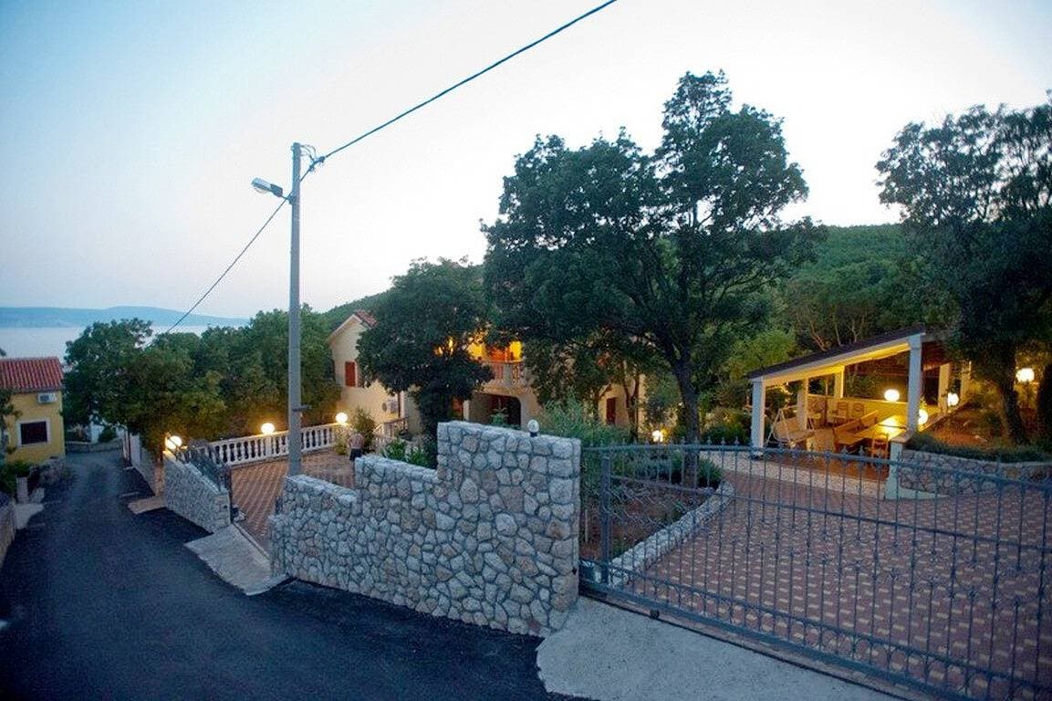 Foto 7 von 28: Apartman s terasom