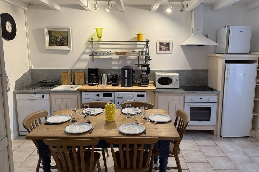 Foto 3 von 30: Ferienhaus im Stil der Charente – privater Pool