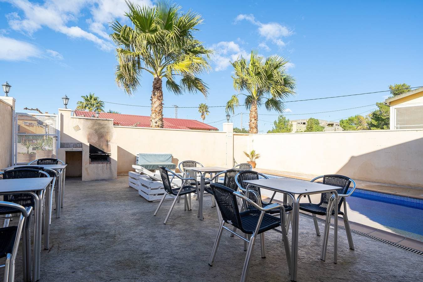 Foto 3 von 34: Ferienhaus "Faro" mit Pool, Garten und WLAN